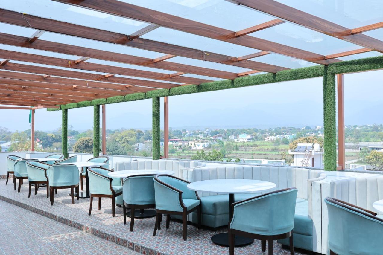 Hotel 7 Heaven Dehradun Luaran gambar