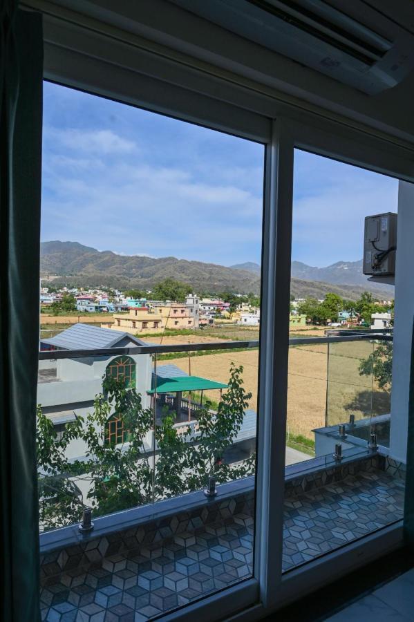 Hotel 7 Heaven Dehradun Luaran gambar