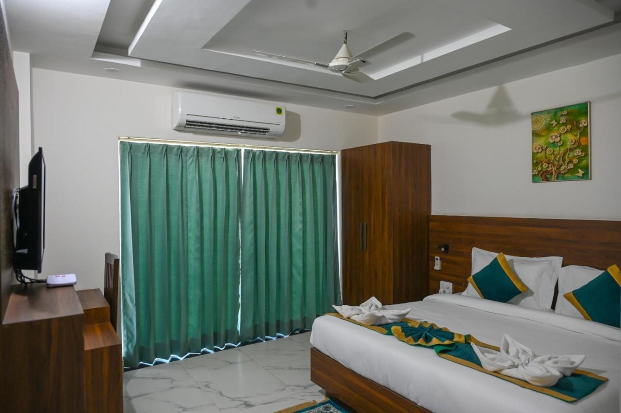 Hotel 7 Heaven Dehradun Luaran gambar