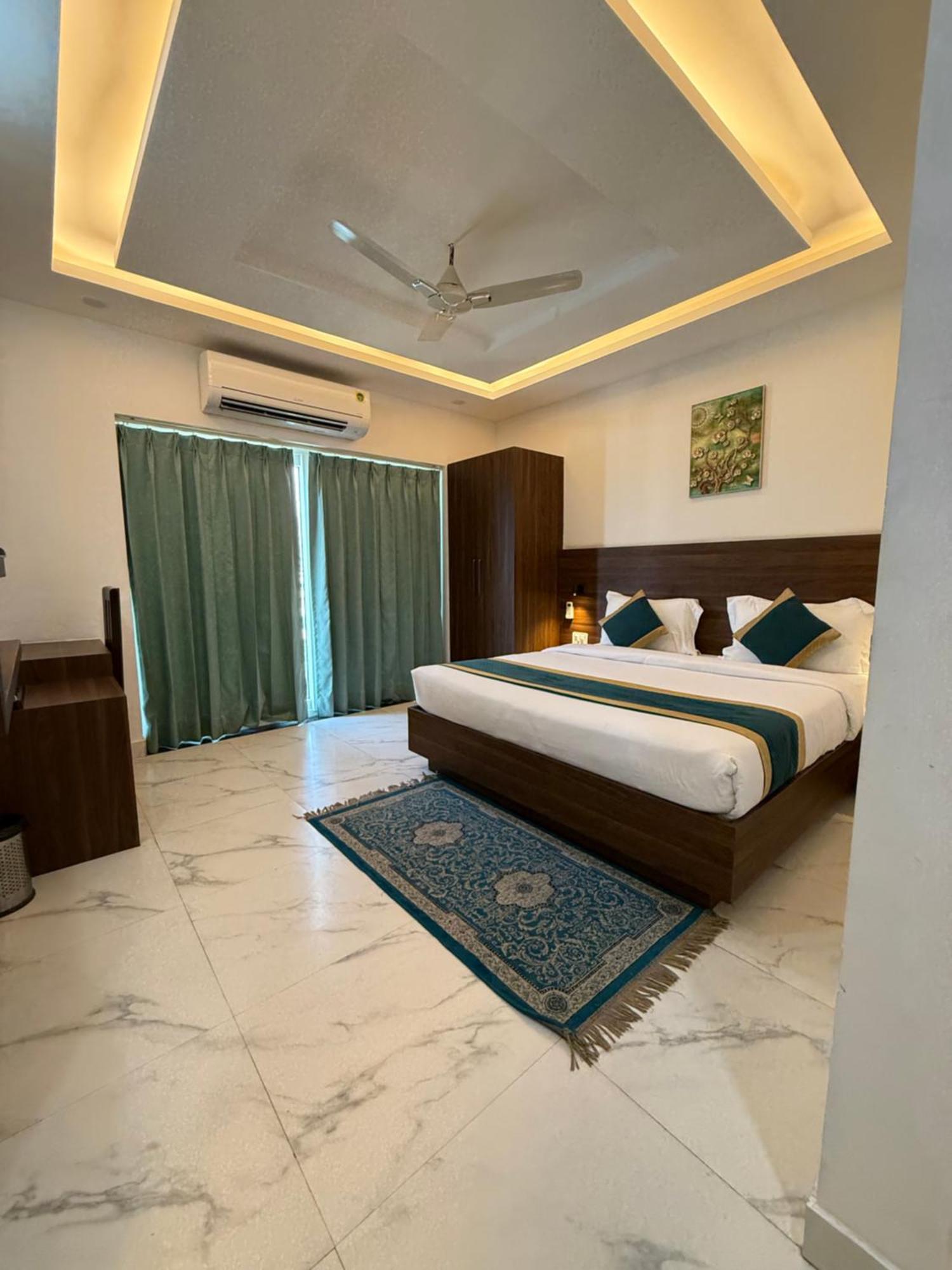 Hotel 7 Heaven Dehradun Luaran gambar