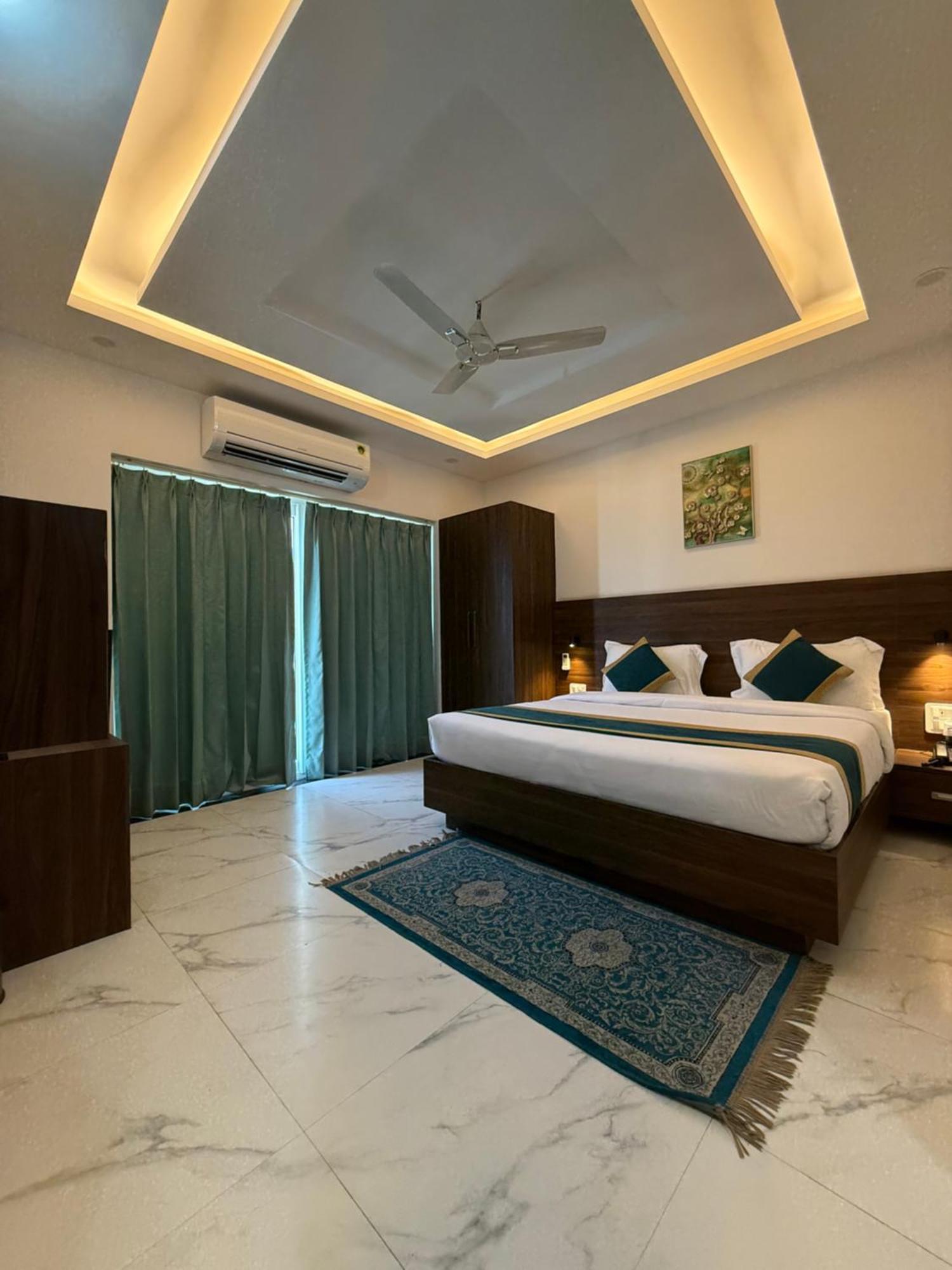 Hotel 7 Heaven Dehradun Luaran gambar